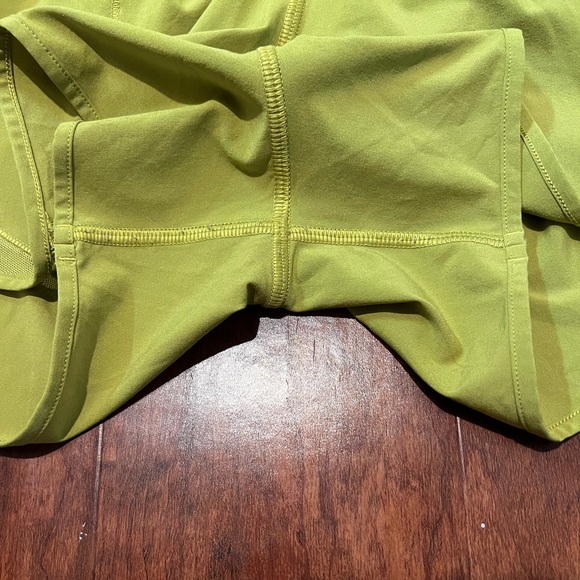 Lululemon Hotty Hot Shorts 3.5” - Picture 5 of 6
